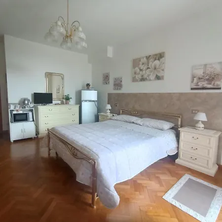 Residenza Damiano Penzion *